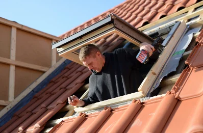 Pose de fenêtres de toit Velux à Woincourt